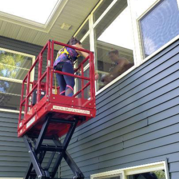 Window Cleaning with Skid-Lift