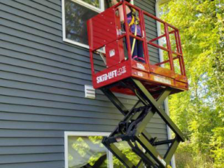 Window Cleaning with Skid-Lift Window Cleaning with Skid-Lift